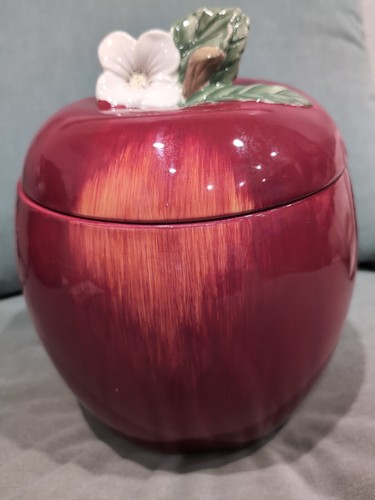 Pfaltzgraff large tall - tall, red